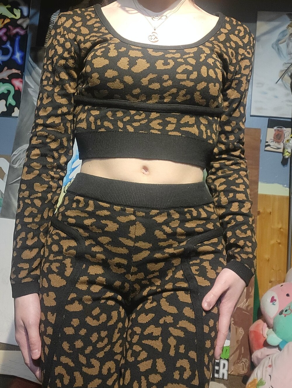 2 Piece Set - Picture 3 of 4